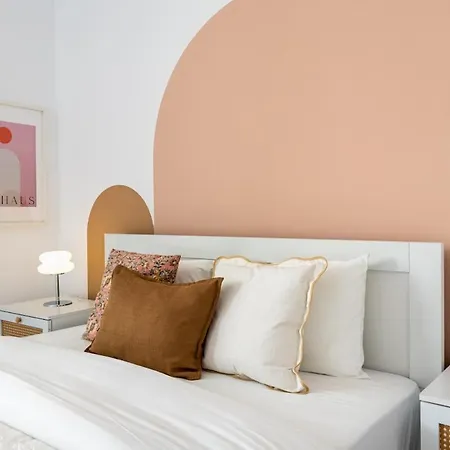 Apartament Lunette - Artful 1-br Apartment&balcony In Larnaca