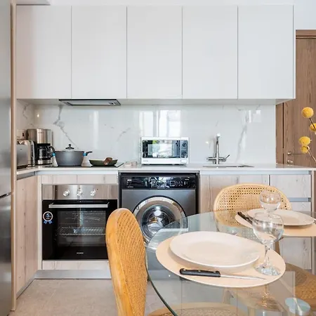 Lunette - Artful 1-br Apartment&balcony In Apartament