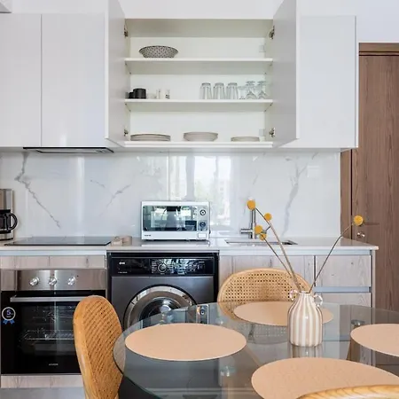 Lunette - Artful 1-br Apartment&balcony In *